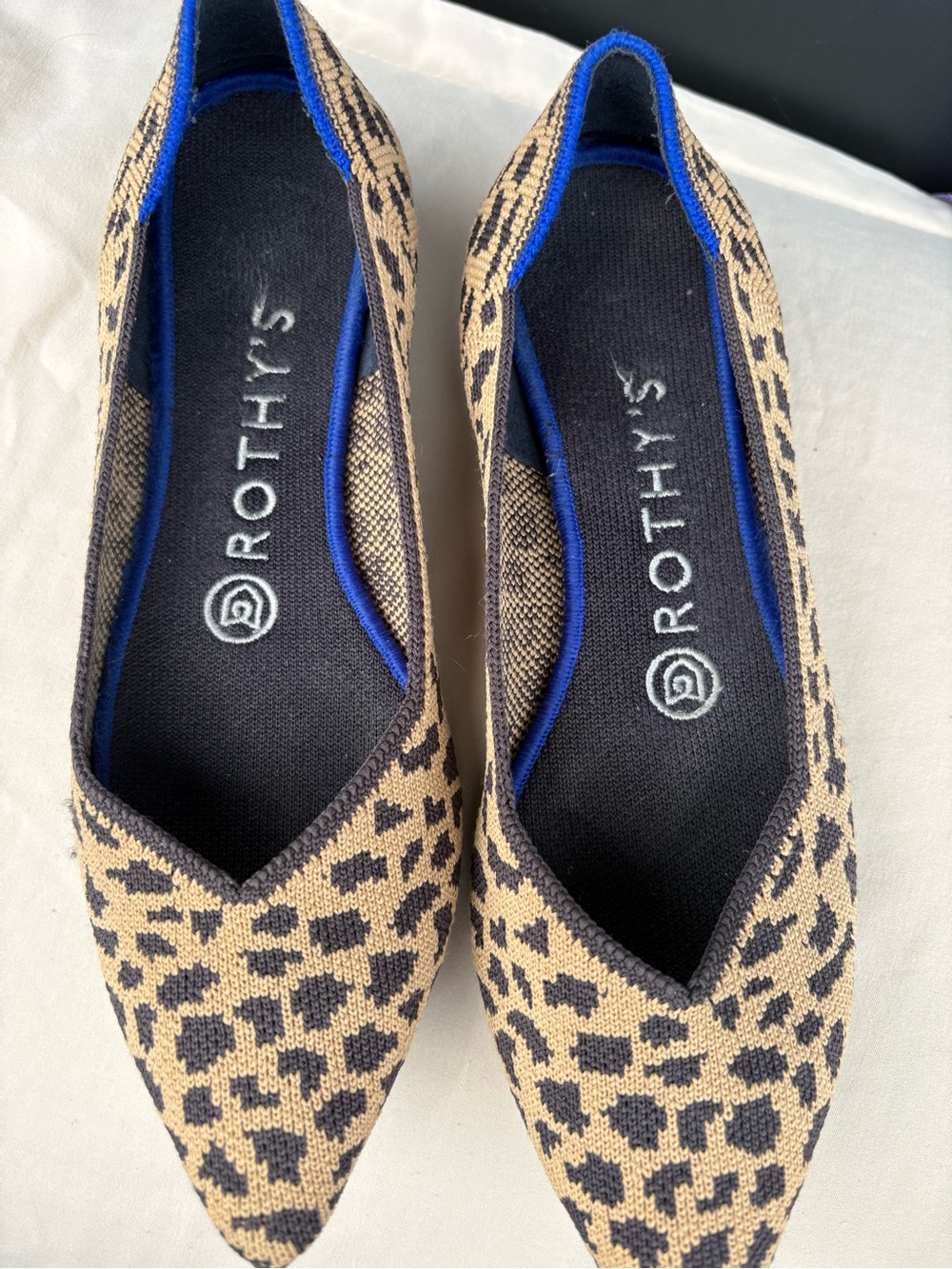 RARE Discontinued Rothy's Leopard Print Pointed-Toe Flats with Blue Trim 6.5
